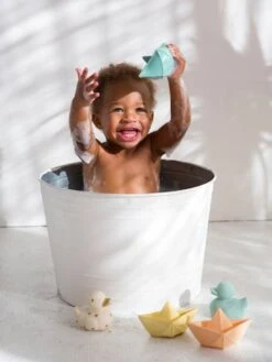 Jouet De Bain Bateau Origami - OLI & CAROL Menthe - Oli Et Carol 11 Jouet De Bain Bateau Origami - OLI & CAROL Menthe - Oli Et Carol -Maison jouet de bain bateau origami oli carol 5